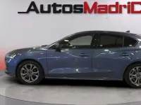 Używany Ford Focus ST-Line 126 KM (92 kW) 2022 Niebieski Sedan/Limuzyna