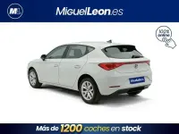Usado Seat Leon Style 110 CV (80 kW) 2024 Blanco Berlina