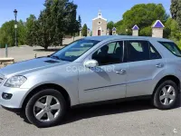 Usado Mercedes ML420 306 CV (225 kW) 2007 Gris / plata SUV