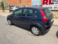Usado Ford Fiesta Trend 80 CV (58 kW) 2003 Azul Utilitario