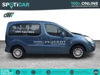 Usado Peugeot TePee Active 49 kW (67 CV) 2018 Azul Familiar