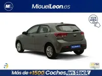 Usado Kia Rio 100 CV (73 kW) 2023 Marrón