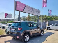 Usado Jeep Renegade Limited 120 CV (88 kW) 2018 Gris / plata SUV