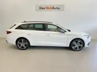 Usado Seat Leon FR 150 CV (110 kW) 2025 Blanco Familiar