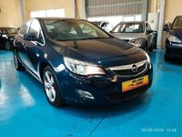 Usado Opel Astra Elegance 140 CV (102 kW) 2016 Azul Berlina