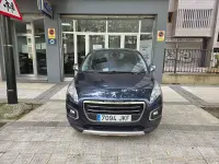 Usado Peugeot 3008 Allure 131 CV (96 kW) 2015 Azul Familiar