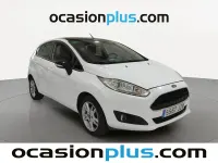 Usado Ford Fiesta Trend 101 CV (74 kW) 2017 Blanco Utilitario