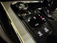 Usado Bentley Flying Spur 549 CV (403 kW) 2023 Azul Berlina