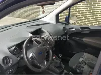 Usado Ford Tourneo Courier Ambiente 75 CV (55 kW) 2015 Azul Monovolumen