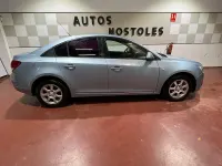 Usado Chevrolet Cruze LTZ 163 CV (119 kW) 2011 Azul Berlina