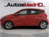 Usado Hyundai i10 67 CV (49 kW) 2021 Rojo Utilitario