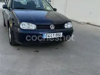 Usado VW Golf IV Conceptline 100 CV (73 kW) 2001 Azul Berlina