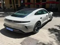 Usado Porsche Taycan Turbo 884 CV (650 kW) 1970 Blanco Berlina