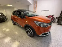 Usado Renault Captur Zen 90 CV (66 kW) 2014 Granate SUV