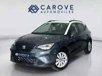 Usado Seat Arona Style 110 CV (80 kW) 2023 Gris / plata SUV