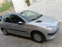 Usado Peugeot 206 75 CV (55 kW) 2005 Gris / plata Berlina