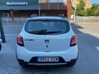 Usado Dacia Sandero Stepway 90 CV (66 kW) 2014 Blanco Berlina
