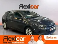 Usado Kia Ceed 136 CV (100 kW) 2023 Gris Utilitario