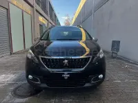 Używany Peugeot 2008 Allure 110 KM (80 kW) 2018 Czarny SUV