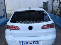Usado Seat Ibiza 100 CV (73 kW) 2006 Blanco Berlina