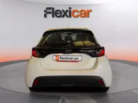 Usado Mazda 2 Comfort 90 CV (66 kW) 2023 Blanco Utilitario