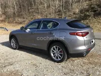 Usado Alfa Romeo Stelvio 280 CV (205 kW) 2017 Gris / plata SUV