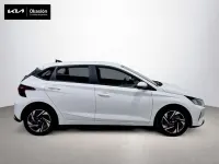 Usado Hyundai i20 101 CV (74 kW) 2023 Blanco Utilitario