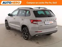 Usado Skoda Karoq SportLine 150 CV (110 kW) 2022 Gris SUV