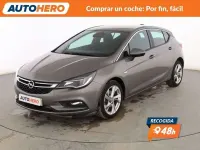 Usado Opel Astra Dynamic 110 CV (80 kW) 2017 Gris Berlina
