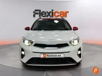 Używany Kia Stonic 100 KM (73 kW) 2023 Biały SUV
