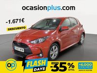 Usado Toyota Yaris Hybrid Active 116 CV (85 kW) 2024 Rojo Berlina