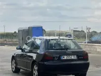 Usado Audi A3 Ambition 110 CV (80 kW) 1999 Azul Utilitario