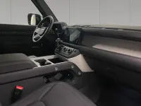 Käytetty Land Rover Defender S 249 HP (183 kW) 2025 Musta Katumaasturi