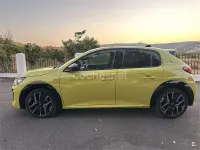 Usado Peugeot 208 GT 100 CV (73 kW) 2024 Amarillo Utilitario