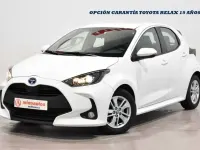 Usado Toyota Yaris Hybrid Business Edition 117 CV (86 kW) 2021 Blanco Utilitario