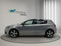Usado Peugeot 308 Active 131 CV (96 kW) 2020 Gris Utilitario