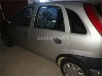 Usado Opel Corsa Comfort 75 CV (55 kW) 2002 Gris / plata Utilitario