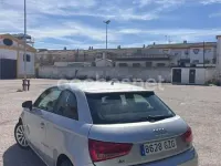 Usado Audi A1 Attraction 105 CV (77 kW) 2010 Gris / plata Utilitario