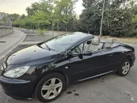 Usado Peugeot 307 CC 138 CV (101 kW) 2005 Negro Descapotable