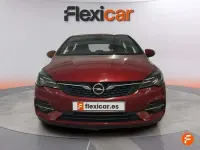 Usado Opel Astra Business Elegance 131 CV (96 kW) 2020 Rojo Familiar