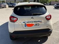 Usado Renault Captur Intens 90 CV (66 kW) 2015 Amarillo SUV