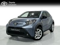 Usado Toyota Aygo X Play 72 CV (52 kW) 2025 Gris / plata SUV