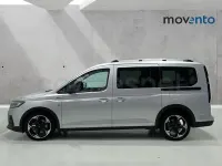 Usado Ford Grand Tourneo Connect Active 122 CV (89 kW) 2025 Gris / plata Monovolumen