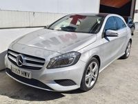 Usado Mercedes A180 Style 122 HP (89 kW) 2014 Cinzento Sedan