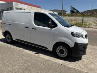 Usado Peugeot Traveller Allure 145 CV (106 kW) 2020 Blanco Monovolumen
