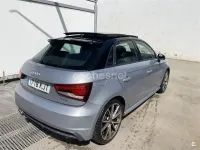 Usado Audi A1 Sportback 125 CV (91 kW) 2018 Gris / plata Utilitario