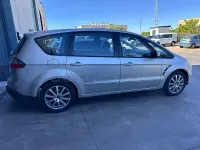 Usado Ford S-MAX Titanium 140 CV (102 kW) 2007 Gris / plata Monovolumen
