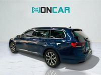 Usado VW Passat Executive 150 CV (110 kW) 2021 Azul Familiar