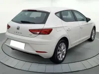 Usado Seat Leon Style 131 CV (96 kW) 2019 Blanco Familiar