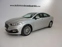 Usado Ford Mondeo Titanium 187 CV (137 kW) 2021 Gris / plata Berlina